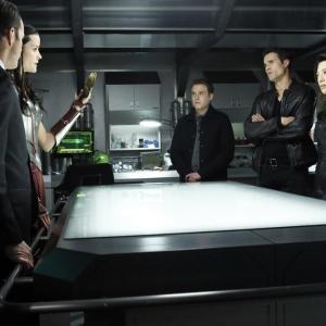 Still of Ming-Na Wen, Clark Gregg, Iain De Caestecker, Jaimie Alexander and Brett Dalton in Agents of S.H.I.E.L.D. (2013)