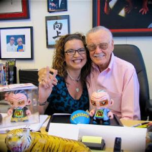 Denise Vasquez designed  created a custom Stan Lee vinyl toy! Stan Lee fell in love with it  invited Denise to his offices at POW! Stan Lee is a fan of Denises Art!