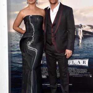 Matthew McConaughey and Camila Alves at event of Tarp zvaigzdziu 2014