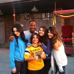 On the set of Victorious with Victoria Leon Daniella and Elizabeth