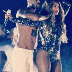 Alvester Martin performs with Beyonce for MTV VMA's 2014