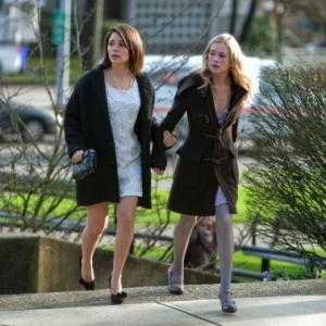 Still of Shiri Appleby and Britt Robertson in Life Unexpected: Love Unexpected (2010)