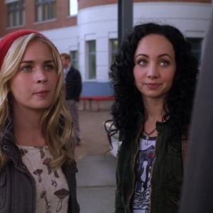 Still of Ksenia Solo and Britt Robertson in Life Unexpected (2010)