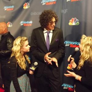 Hannah and Cailin Loesch interviewing Howard Stern at event of America's Got Talent