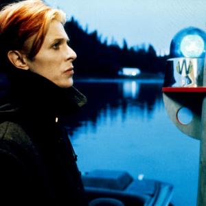 Still of David Bowie in The Man Who Fell to Earth 1976