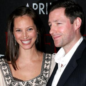 Edward Burns and Christy Turlington at event of Perfect Stranger (2007)