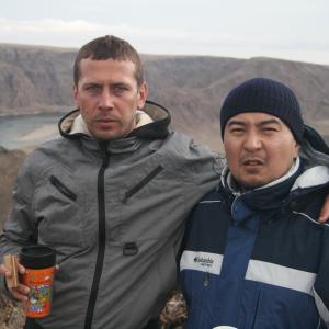 Akan Satayev and Andrey Merzlikin in Zabludivshiysya 2009