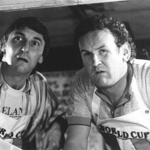 Still of Colm Meaney and Donal O'Kelly in The Van (1996)
