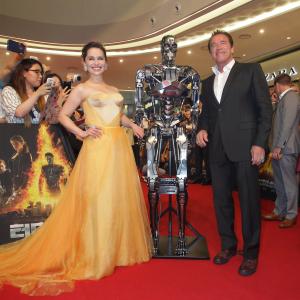 Arnold Schwarzenegger and Emilia Clarke at event of Terminator Genisys 2015