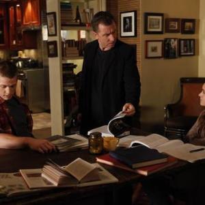 Still of Brandon Jones Tim Roth and Hayley Mcfarland in Lie to Me