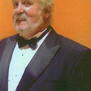 Kenny Rogers look on TV show 