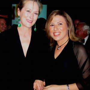 Susan Polgar with Meryl Streep in 2005
