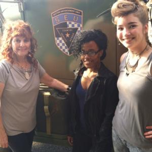 Starlette Miariaunii in the middle Abigail Remirez to the right on the set of Oxygen
