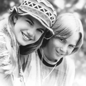 Still of Anna Chlumsky and Austin O'Brien in My Girl 2 (1994)