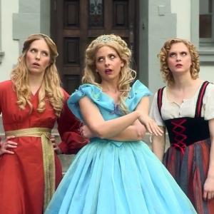 Princess Rap Battle: Cinderella vs. Snow White. Featuring Sarah Michelle Gellar as Cinderella. Watch the full video here: https://www.youtube.com/watch?v=VeZXQf77hhk