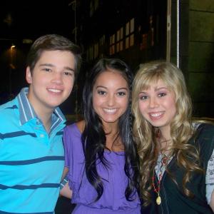 Nathan Kress, Patricia Ashley & Jennette McCurdy on Set of iCarlys's 
