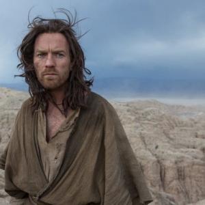 Still of Ewan McGregor in Last Days in the Desert (2015)
