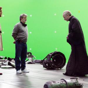 George Lucas, Ewan McGregor and Ian McDiarmid in Zvaigzdziu karai. Situ kerstas (2005)