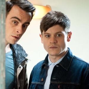 Still of Joseph Gilgun and Iwan Rheon in Misfits (2009)