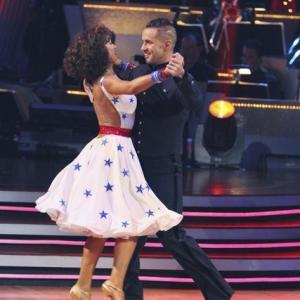 Still of Karina Smirnoff and Mike 'The Situation' Sorrentino in Dancing with the Stars (2005)