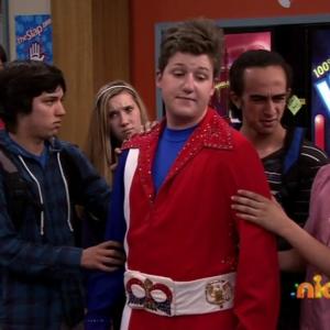David Buehrle as Tom Fineman on VICTORIOUS