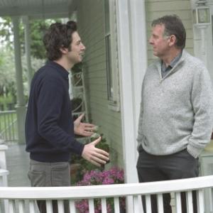 Still of Zach Braff and Tom Wilkinson in The Last Kiss (2006)