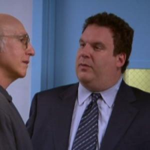 Still of Larry David and Jeff Garlin in Curb Your Enthusiasm (1999)