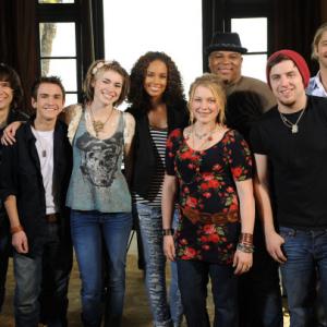 Still of Alicia Keys, Lee DeWyze, Aaron Kelly, Casey James, Crystal Bowersox, Michael Lynche, Siobhan Magnus and Tim Urban in American Idol: The Search for a Superstar (2002)