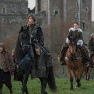 Still of Sam Heughan, Caitriona Balfe and Duncan Lacroix in Outlander (2014)