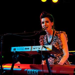 Jannette Bloom live at the Roxy with White Lights