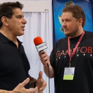Derek Easley interviewing Lou Ferrigno at WonderCon 2013