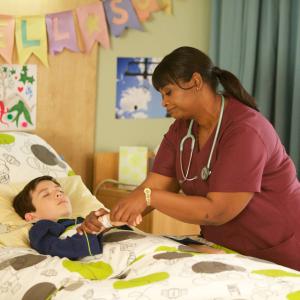 Still of Octavia Spencer and Griffin Gluck in Red Band Society 2014
