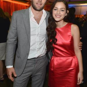 Joel Edgerton and Odeya Rush at event of The Odd Life of Timothy Green 2012