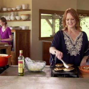Still of Ree Drummond and Paige Drummond in The Pioneer Woman 2011