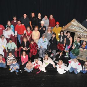 Tryston Skye with Cast and Crew of Best Christmas Pageant Ever - ReACT