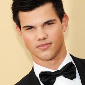 Taylor Lautner at event of The 82nd Annual Academy Awards 2010