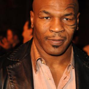 Mike Tyson at event of Get Rich or Die Tryin' (2005)