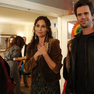 Still of Minnie Driver Leslie Bibb and David Walton in About a Boy 2014