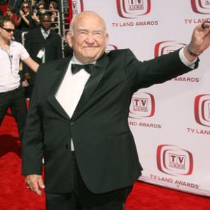 Edward Asner at event of The 6th Annual TV Land Awards 2008