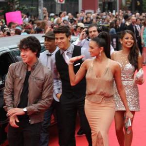 Alicia Josipovic and Degrassi cast at the Much Music Video Awards