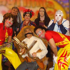 Pepe Charrascas and the comedy cast of El Show De Lagrimita Y Costel April 2010