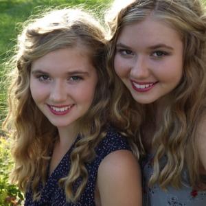 Cailin Loesch right and her twin sister Hannah Loesch in 2012