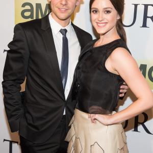 Attends 'Turn' series premiere with Heather Lind at The National Archives on March 24, 2014 in Washington, DC.