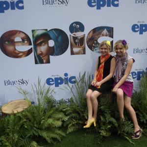 Cailin Loesch right and sister Hannah Loesch at the NYC premiere of Epic