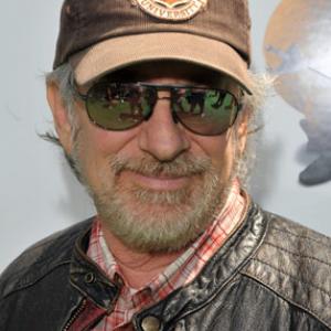 Steven Spielberg at event of Srekas Ilgai ir laimingai 2010
