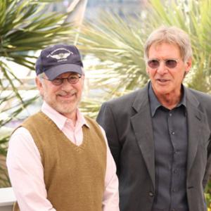 Harrison Ford and Steven Spielberg at event of Indiana Dzounsas ir kristolo kaukoles karalyste 2008