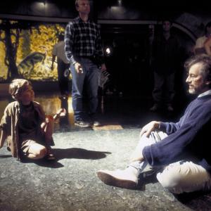 Still of Steven Spielberg and Joseph Mazzello in Juros periodo parkas (1993)