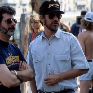 Still of George Lucas and Steven Spielberg in Indiana Dzounsas ir paskutinis kryziaus zygis (1989)