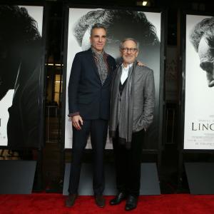 Steven Spielberg and Daniel DayLewis at event of Linkolnas 2012