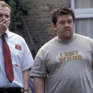 Still of Nick Frost and Simon Pegg in Shaun of the Dead 2004